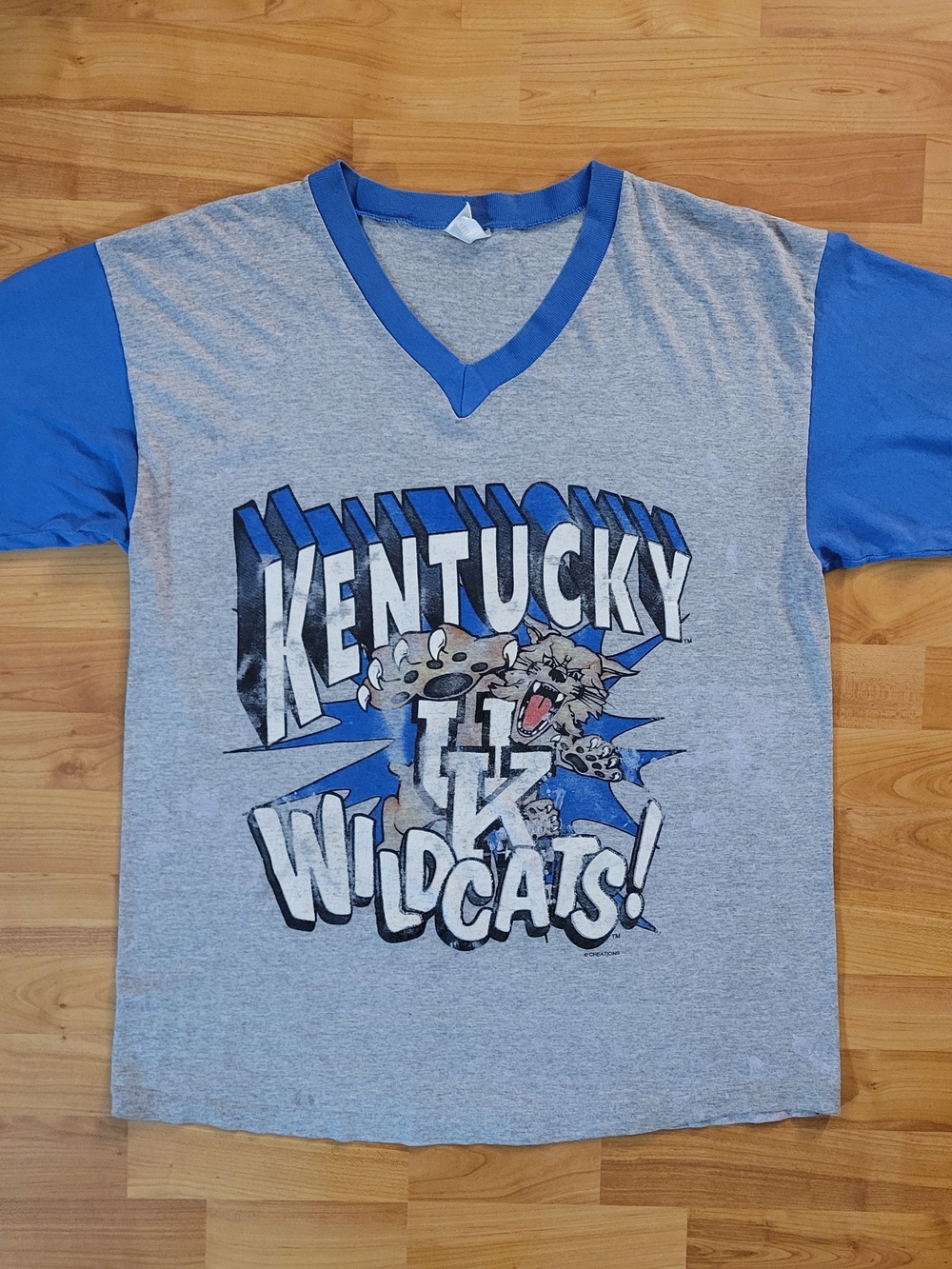 Vintage Kentucky Wildcats THRASHER Gray Blue Ringer V-neck T-shirt XL Extra Larg